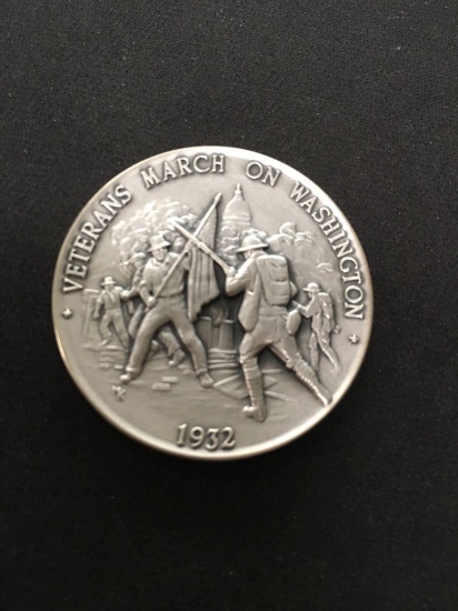 The Danbury Mint Sterling Silver .925 Bullion Round Coin - 34.1 grams - 1932 Veterans March on