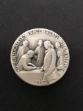 The Danbury Mint Sterling Silver .925 Bullion Round Coin - 37.8 grams - 1782 Peace Treaty