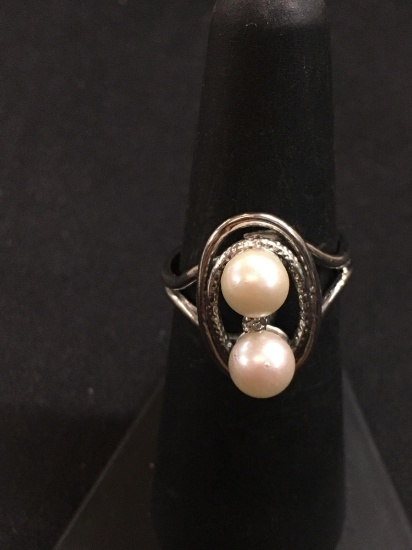 Sterling Silver Split Shank Ring Band Featuring Twin Pearl Centers - Size 6