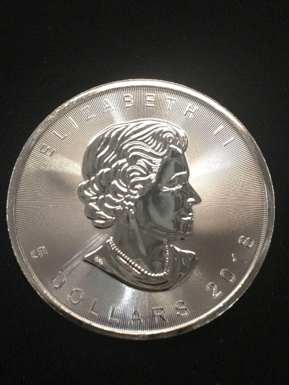 2018 Canadian $5 Maple Leaf 1 Ounce .9999 Extra Fine Silver Bullion Round