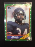 1986 Topps Walter Payton Bears Football Card