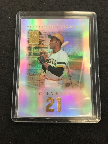 2001 Topps Reserve Refractor Roberto Clemente Pirates Card
