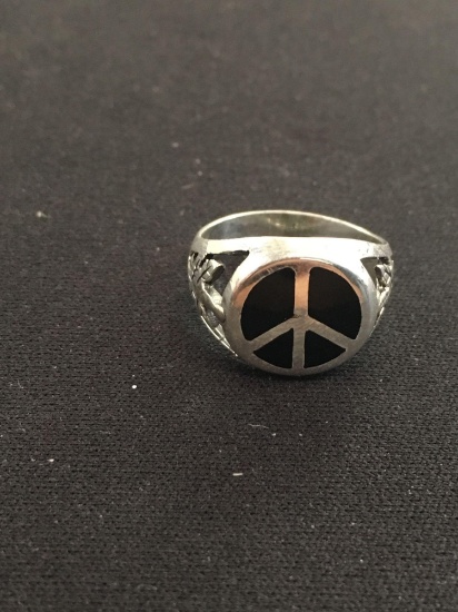 Onyx Inlaid Peace Sign & Leaf Accented Sterling Silver Ring Band - Size 5.5