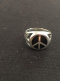 Onyx Inlaid Peace Sign & Leaf Accented Sterling Silver Ring Band - Size 5.5