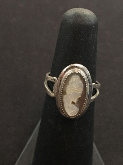 Old Pawn Sterling Silver Cameo Ring - Size 5