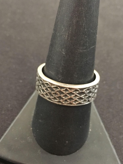 Lattice Design Wide Sterling Silver Ring Band - Size 9.5