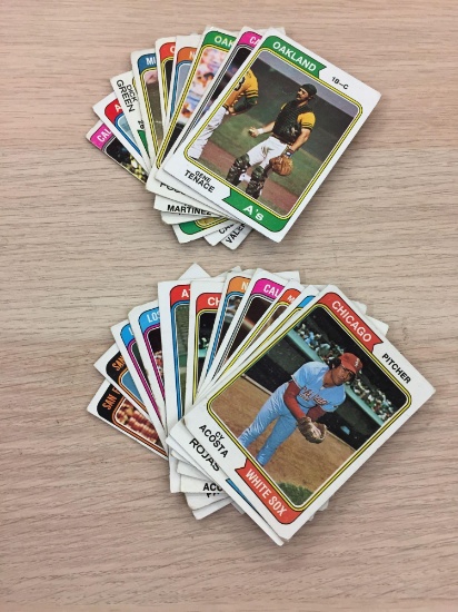 20 Card Lot of 1974 Topps Baseball Vintage Cards