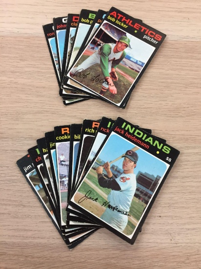 15 Card Lot of 1971 Topps Baseball Vintage Cards
