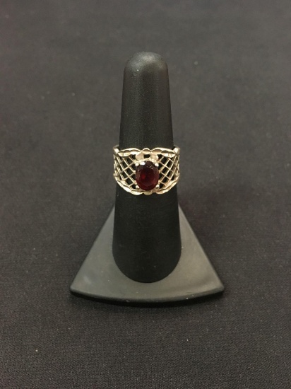 Vintage Sterling Silver & Red Garnet Pierced Band Ring - Sz 7 (3.9 Grams)