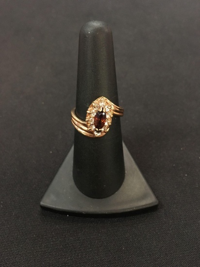 Beautiful Gold Tone Sterling Silver & Garnet Cocktail Ring - Sz 7 (4.3 Grams)