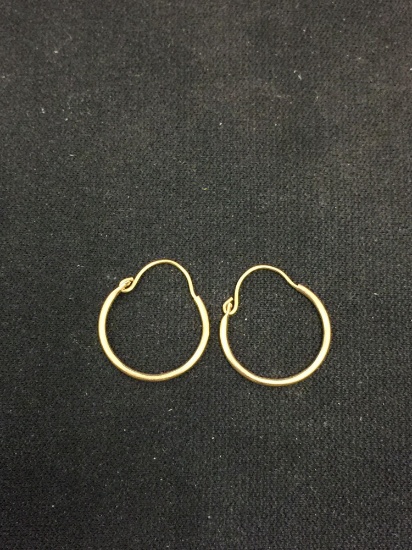 Petite 10 Karat Gold Pair of Hoop Earrings