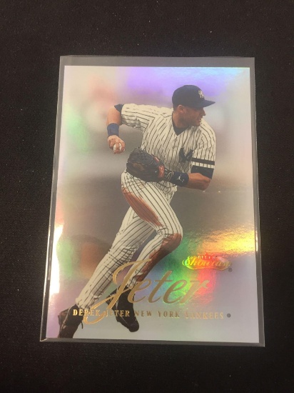 2000 Fleer Showcase Derek Jeter Yankees Baseball Card