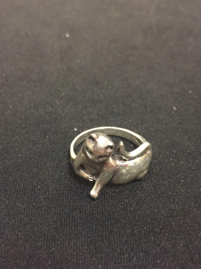 Lounging Feline Designed Sterling Silver Ring Band - Size 6