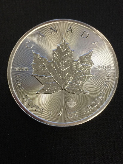 2014 Canadian $5 Maple Leaf 1 Ounce .9999 Extra Fine Silver Bullion Coin