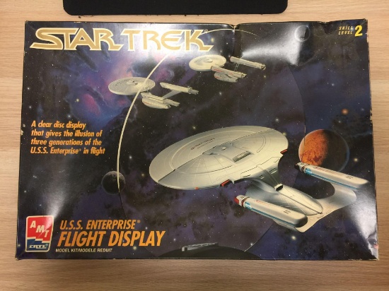 Vintage Star Trek U.S.S. Enterprise Flight Display Model Kit Skill Level 2 (In Original Box)