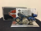 Harley-Davidson FLTREI2 Screamin' Eagle Road Glide 1:18 Die Cast Metal Collectible