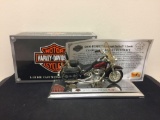Harley-Davidson 2000 FLSTC Heritage Softail Classic 1:18 Die Cast Collectible