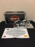 Harley-Davidson 1993 FLSTN Heritage Softail Nostalgia 1:18 Die Cast Collectible