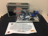 Harley-Davidson FLTREI2 Screamin' Eagle Road Glide 1:18 Die Cast Metal Collectible