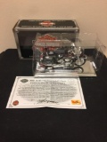 Harley-Davidson 2000 FLSTC Heritage Softail Classic 1:18 Die Cast Collectible