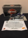 Harley-Davidson 2000 FLHRC Road King Classic 1:18 Die Cast Collectible