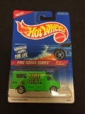 1995 Hot Wheels Fire Squad Series Ambulance Green #1/4