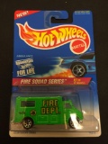 1995 Hot Wheels Fire Squad Series Ambulance Green #1/4