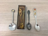 Lot of 5 Vintage Souvenir Collectible Spoons