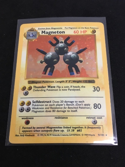 Pokemon Magneton Shadowless Holofoil Rare Card 9/102