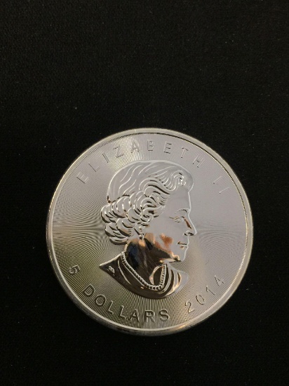 2014 Canada 1 Troy Ounce .999 Fine Silver $5 Maple Leaf Silver Bullion Round Coin