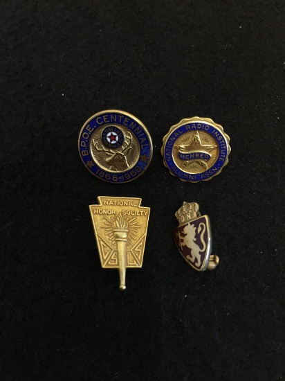 Lot of Four Gold-Tone Small & Medium Commemorative Pins