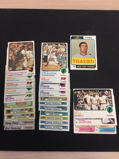 25 Count Lot of 1970-1974 Topps Vintage Baseball Cards