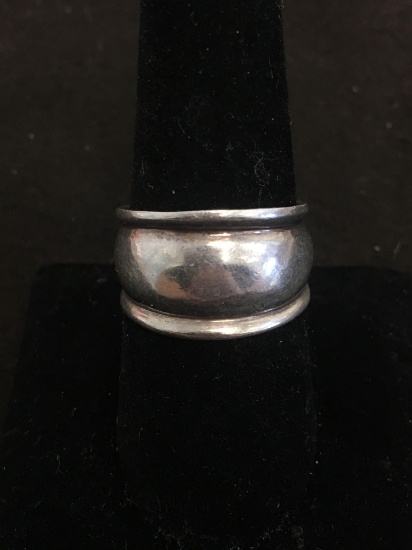 Grooved Domed 12mm Tapered Sterling Silver Ring Band - Size 9