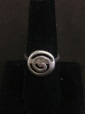 Round 14mm Spiral Motif Sterling Silver Ring Band - Size 7