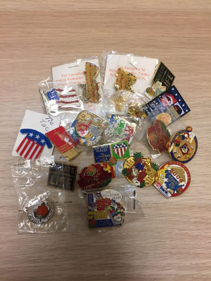 Lot of Vintage Collectible Pins