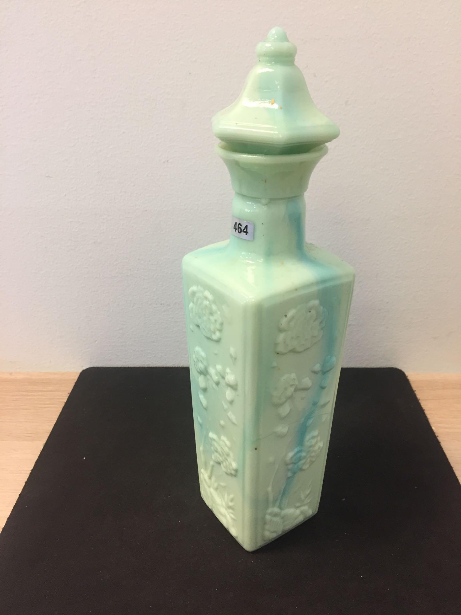 Vintage Liquor Bottle - D-334 11972 8 | Proxibid