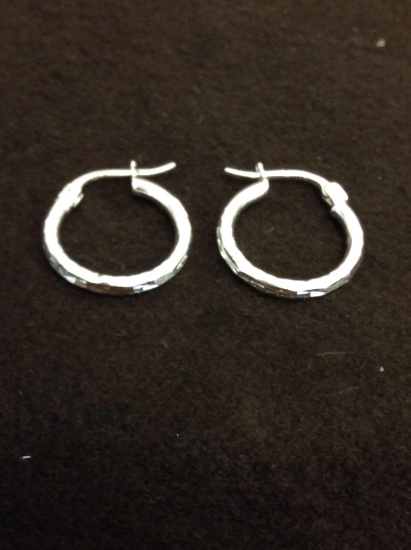 FAS Designed 15mm Diameter 2mm Wide Pair of Diamond Cut Sterling Silver Hoop Earrings-1 Gram