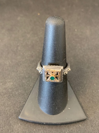 Vintage Styled Sterling Silver & 14Kt Gold Ring Band w/ Round Faceted Emerald Center-Size 7-7 Grams