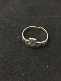 Petite Irish Claddagh Decorated Sterling Silver Ring Band-Size 5.5 Clipped