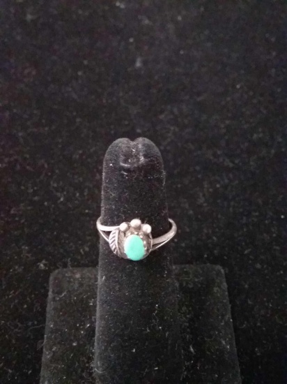 Old Pawn Native American Style Oval Turquoise Accented Sterling Silver Ring Band-Size 4.5
