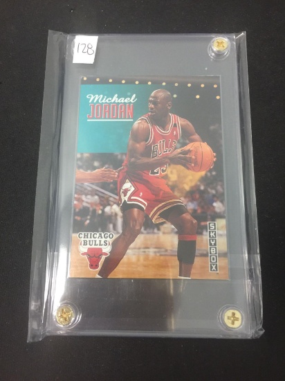 1993-93 Skybox #31 Michael Jordan Bulls Basketball Card in Screwdown Holder