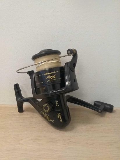 Shakespeare Alpha Graphite Large 070 Spinning Fishing Reel