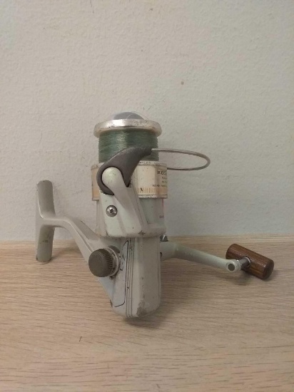Daiwa Regal 2500T Spinning Fishing Reel