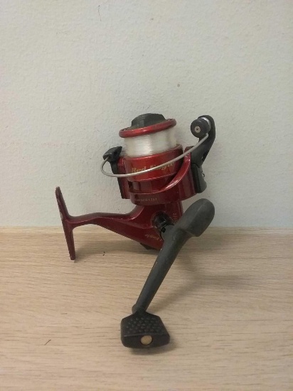 Red Eagle RE20B Spinning Fishing Reel