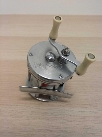 Hawthorne 233 Fishing Reel