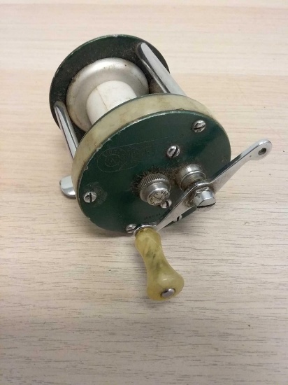 Shakespeare Light Wondereel No.1921 Fishing Reel
