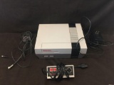Vintage Original Nintendo Entertainment System Console w/ Cords and Controller Untested