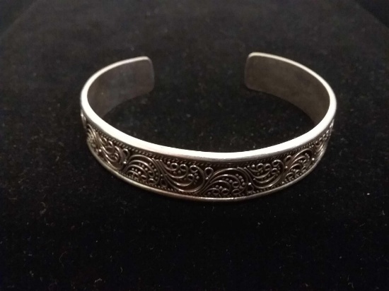 Signed Designer Indonesian Made Oxidized Filigree Decorated Beautiful 14mm Wide Solid Sterling