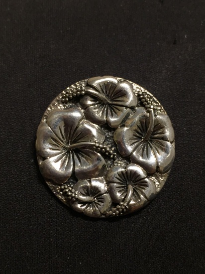 Stunning Artist Carved Floral Scene Vintage Sterling Silver 1.5 Inch Round Pendant