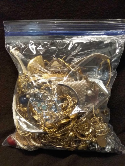 3 LB Bag of Estate Jewelry - Mostly Gold Tone